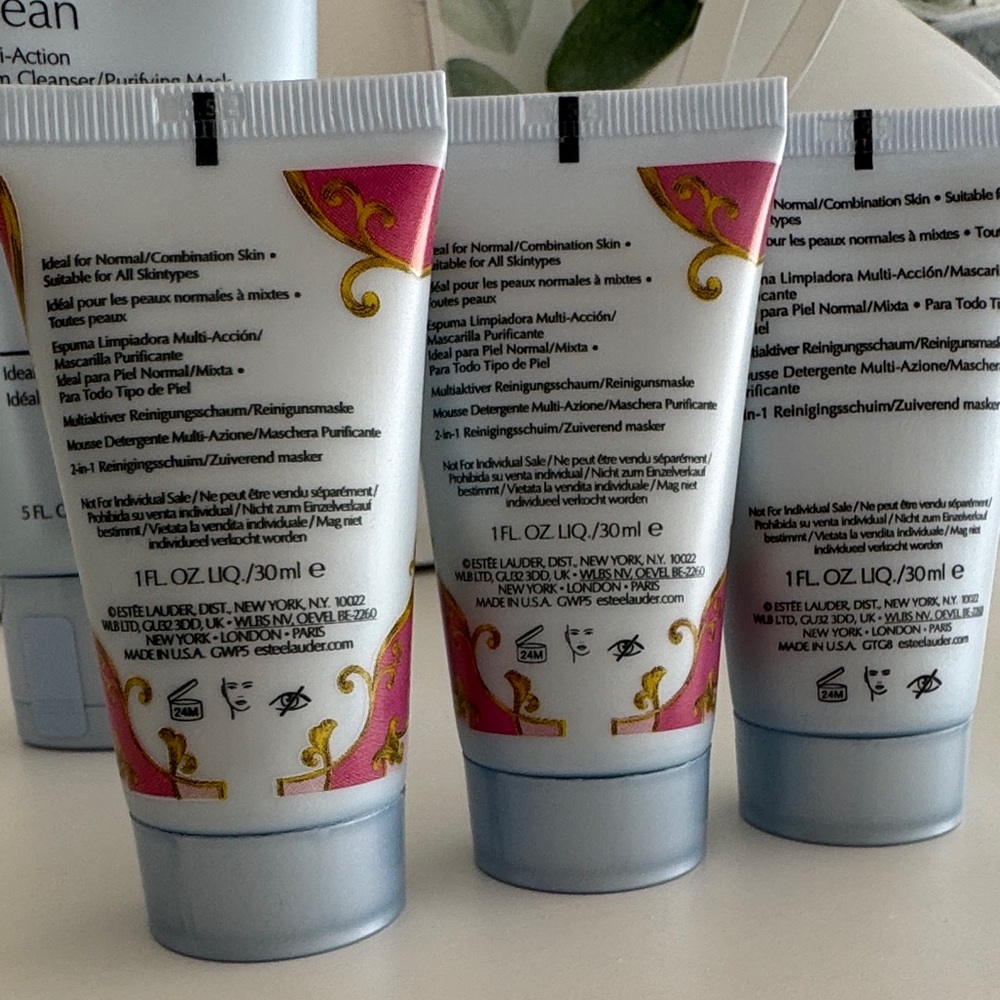 Estee Lauder Perfectly Clean Multi-Action Foam Cleanser - Picture 6 of 6